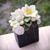 Kytica kvetov v črepníku - darčeková dekoratívna sviečka